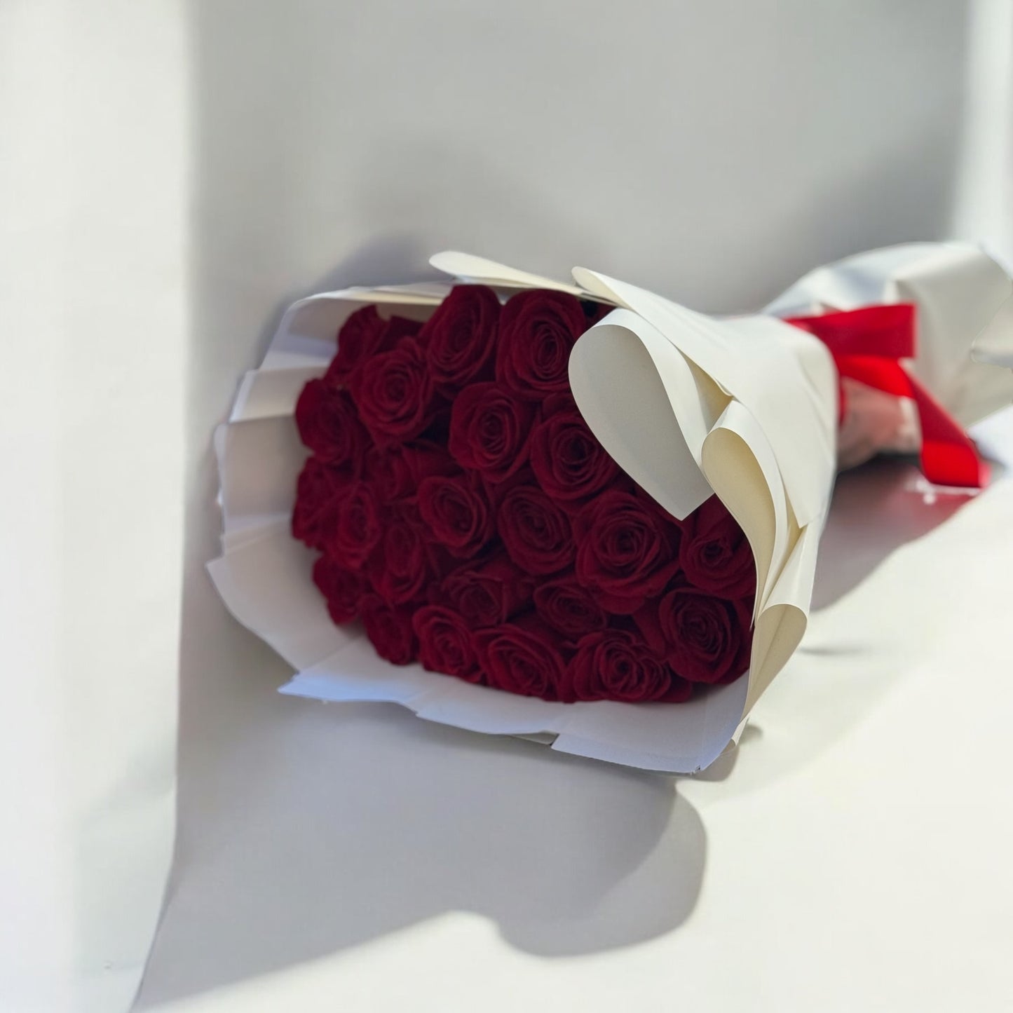 25 Red Roses Bouquet – Same Day Flower Delivery Los Angeles