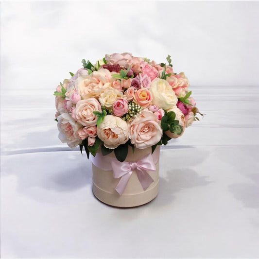 Fresh flower arrangement in gift box with same day flower delivery Los Angeles, local florist, free shipping, affordable online flower delivery service
