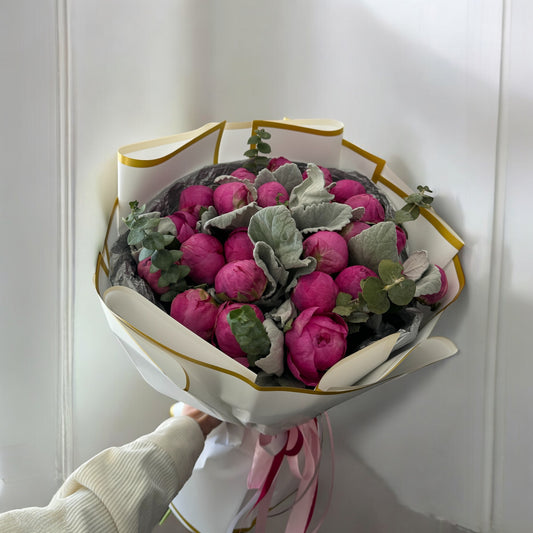 Peony bouquet with same day flower delivery in Los Angeles — fresh, elegant, hand-tied flowers for fast online order