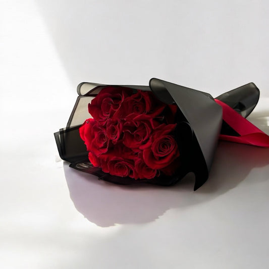 Fresh red roses bouquet with same day flower delivery in Los Angeles, send flowers online fast and reliable