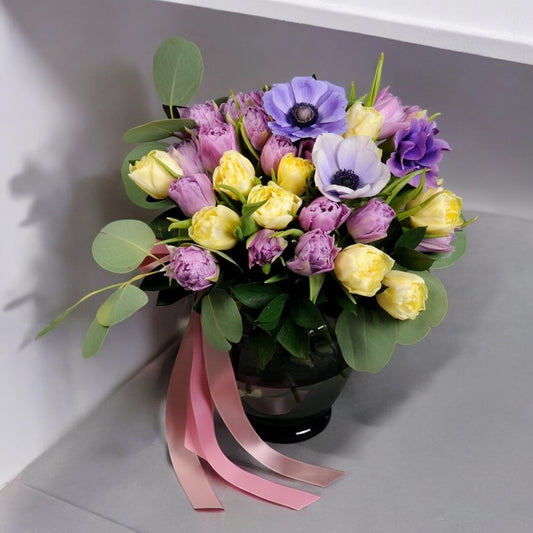 Fresh tulip flower bouquet arranged in a vase with same day delivery in Los Angeles