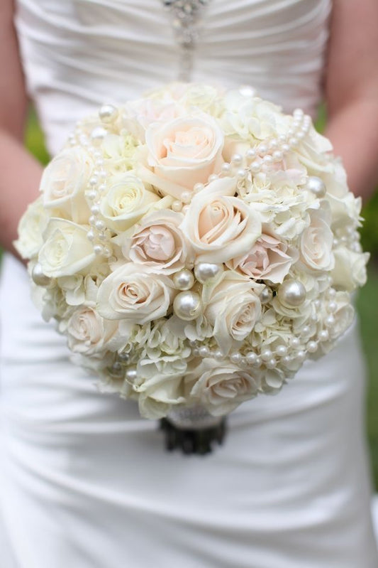 Wedding Bouquet of 20 White Roses with Pearls