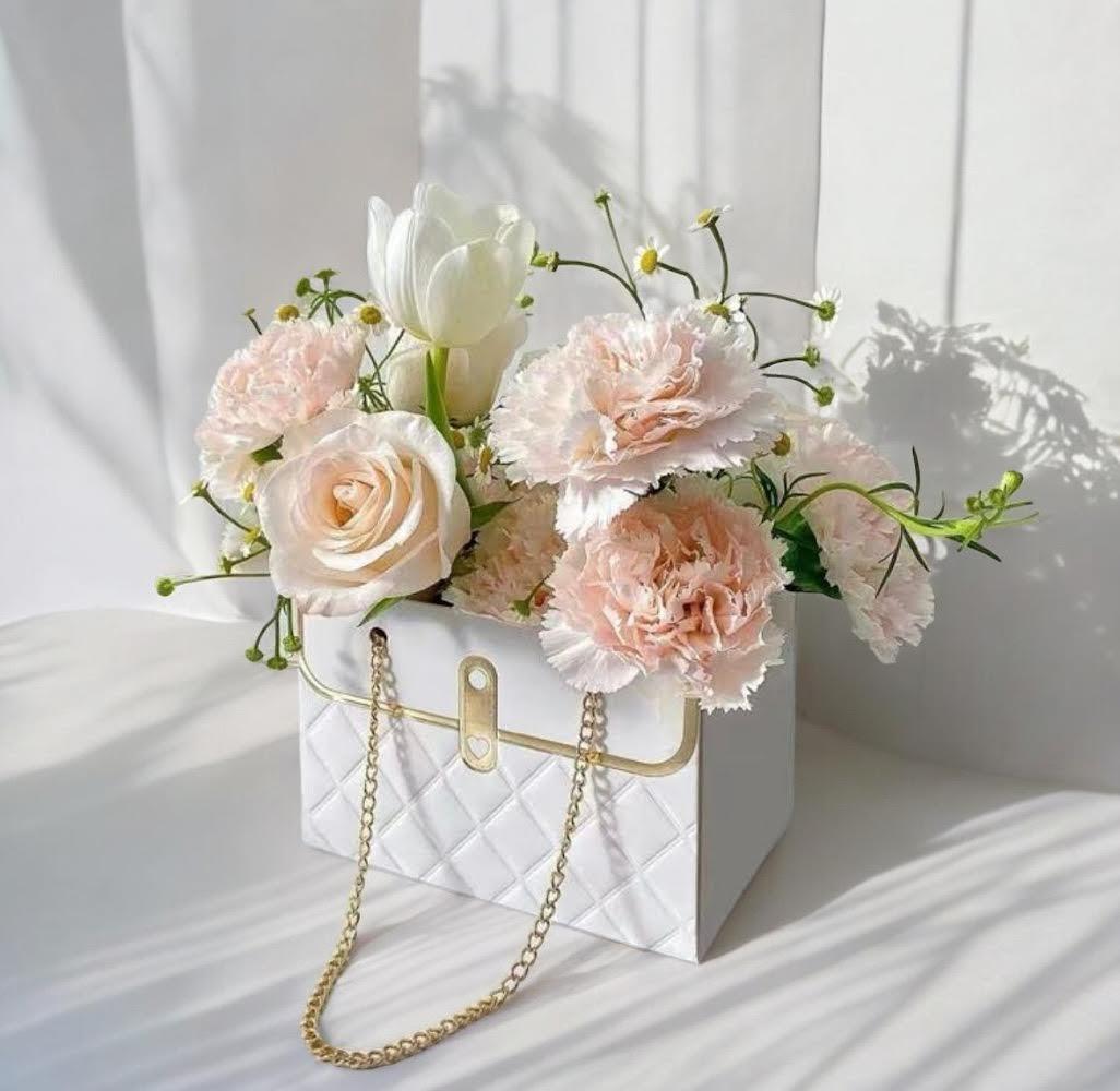 Bouquet of white flowers