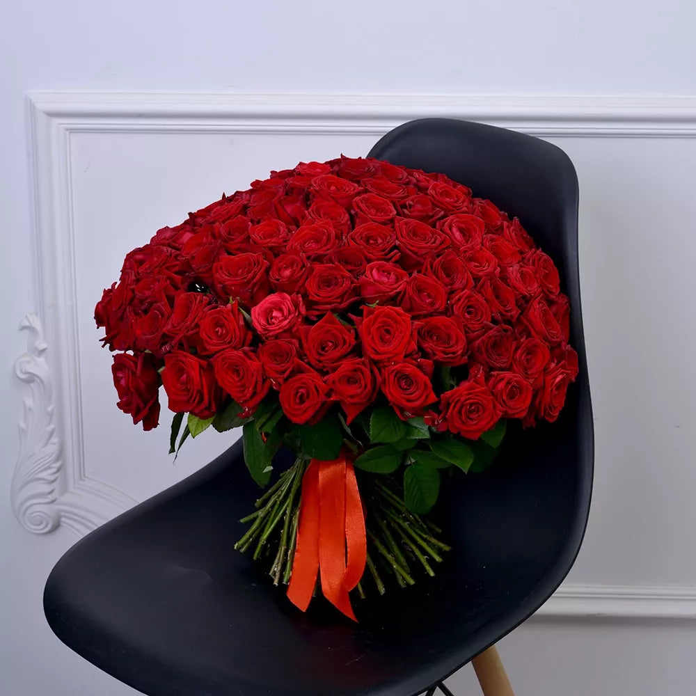 Red Flowers Bouquet