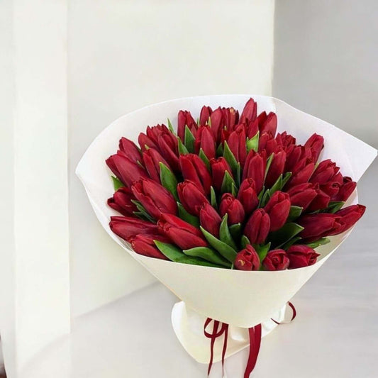 Red tulips bouquet with tulips and lilies for same day flower delivery